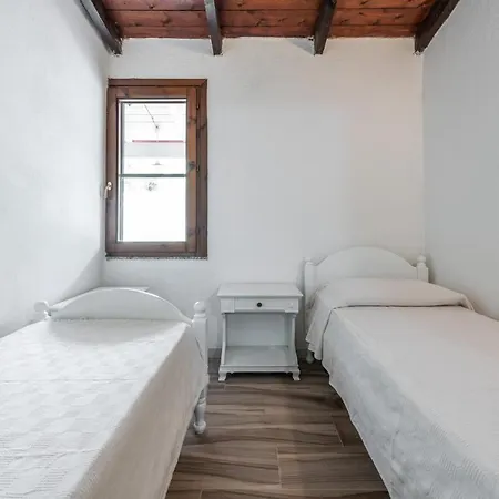 Apartment Apt Andrea E Susy 4 *